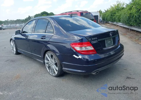 2010 Mercedes-Benz C 300 Luxury/Sport from USA, damaged, VIN WDDGF5EB3AA393594